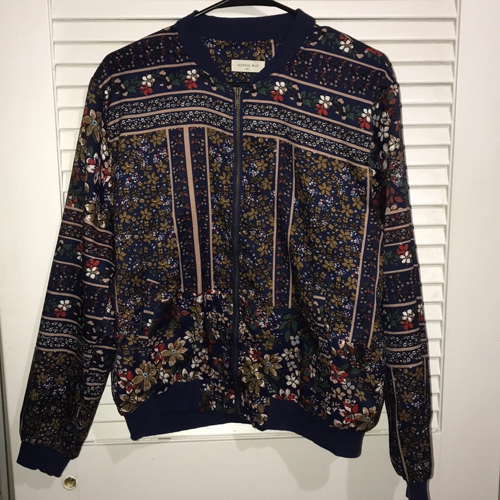 Woman’s lightweight jacket